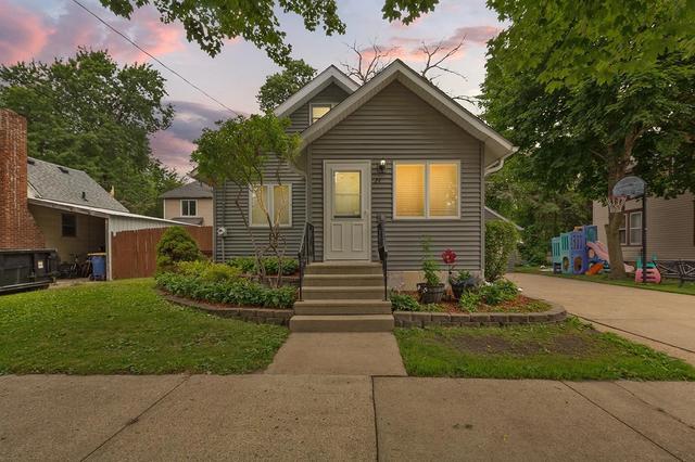 24 12th St NW, Faribault, MN 55021