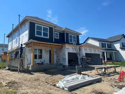 1149 Woods Creek Dr, Delano, MN 55328