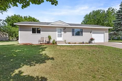 108 Crocus Ln, Monticello, MN 55362