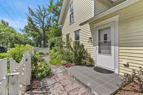 Exterior - 923 9th Ave SE, Saint Cloud, MN 56304 photo 14 of 16