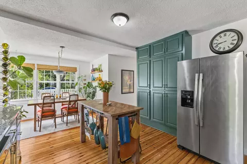 Kitchen - 923 9th Ave SE, Saint Cloud, MN 56304 photo 5 of 6