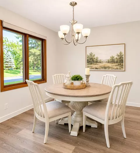 4677 Sorrell Pt, Eagan, MN 55122