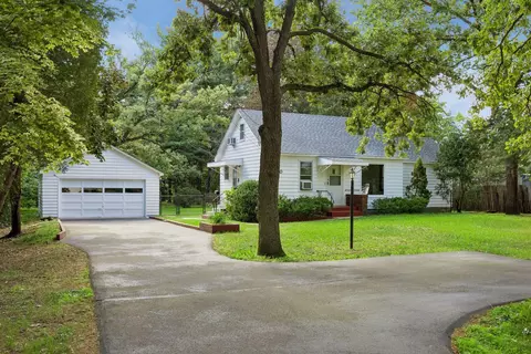 8080 Groveland Rd, Mounds View, MN 55112