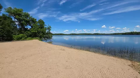 129 Nn W Abbey Lake Ln, Detroit Lakes, MN 56501