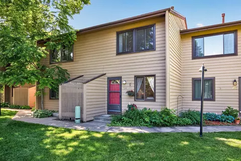 364 W Eagle Lake Dr, Maple Grove, MN 55369
