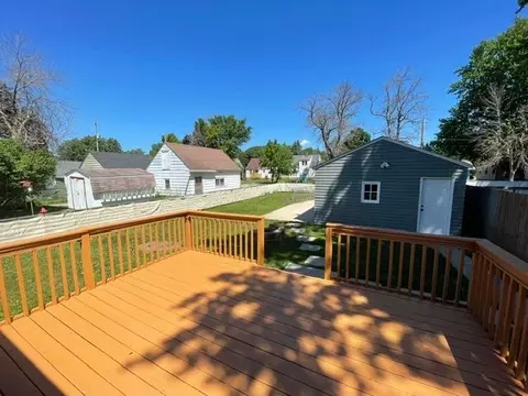 Exterior - 1204 11th Ave SW, Austin, MN 55912 photo 7 of 10