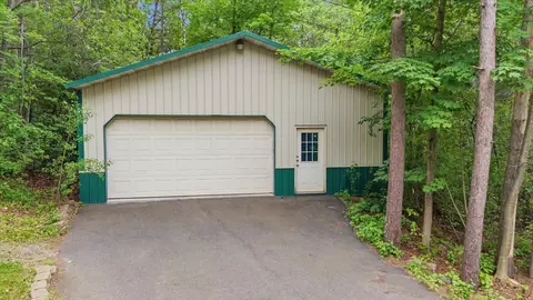 2016 Rice Lake Rd, Duluth, MN 55811 photo 2