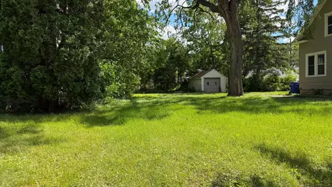 13 Nn Hewitt Ave, Saint Paul, MN 55104