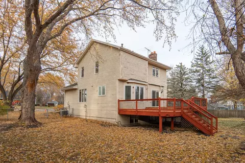 Exterior - 5245 Clayton Dr, Maple Plain, MN 55359 photo 2 of 4