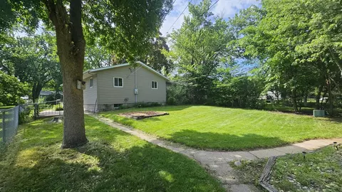 1006 11th Ave SE, Saint Cloud, MN 56304 photo 2