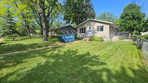 1006 11th Ave SE, Saint Cloud, MN 56304 photo 1