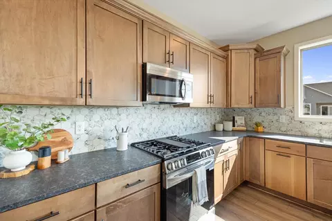 Kitchen - 1320 136th Cir E, Rosemount, MN 55068 photo 5 of 7