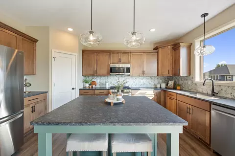 Kitchen - 1320 136th Cir E, Rosemount, MN 55068 photo 3 of 7