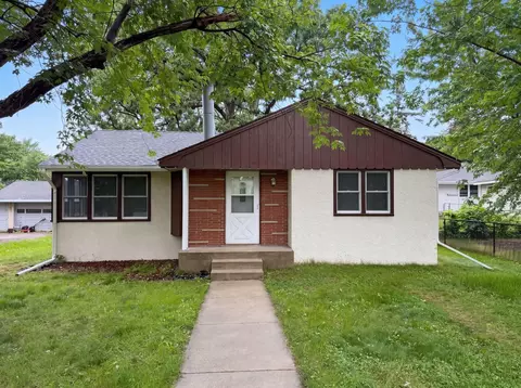 1587 Hudson Rd, Saint Paul, MN 55106