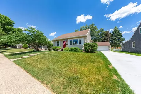 1512 10th Ave NE, Rochester, MN 55906