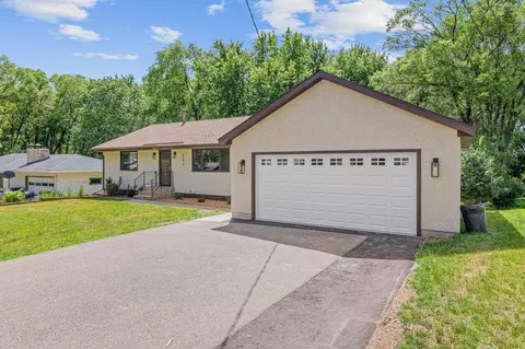 2593 Germain St N, Maplewood, MN 55109