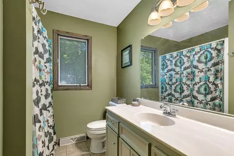 Bath - 24751 21st Ave, Saint Augusta, MN 56301 photo 1 of 1