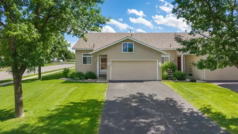 4244 Jarmann Ln, Shakopee, MN 55379