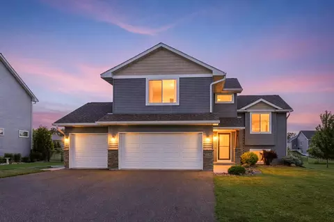 1149 Wyoming St, Roberts, WI 54023