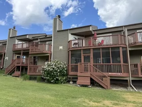 538 Quadna Mountain Rd, Hill City, MN 55748
