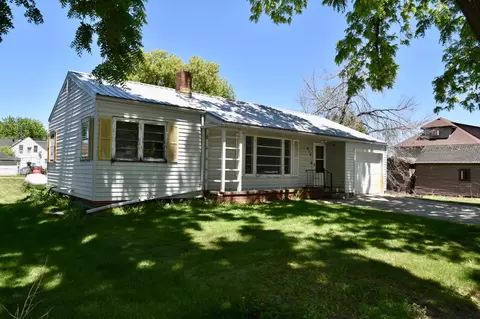 416 Grove St, Melvin, IA 51350
