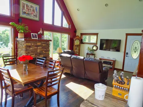 Dining - E560 Cedar Road, Eau Claire, WI 54701 photo 1 of 2