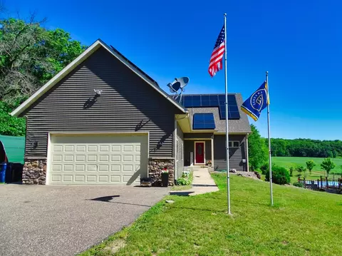Exterior - E560 Cedar Road, Eau Claire, WI 54701 photo 3 of 10