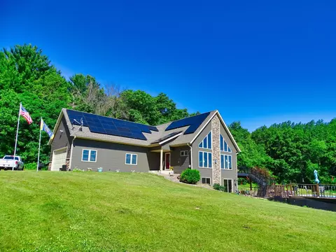 Exterior - E560 Cedar Road, Eau Claire, WI 54701 photo 4 of 10