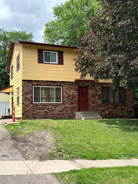 331-333 S Mcknight Rd, Saint Paul, MN 55119