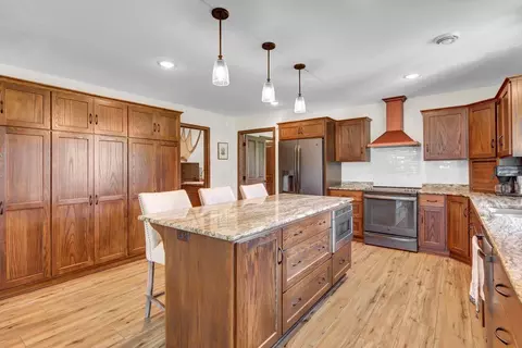 Kitchen - 2007 River Links Dr, Cold Spring, MN 56320 photo 1 of 2