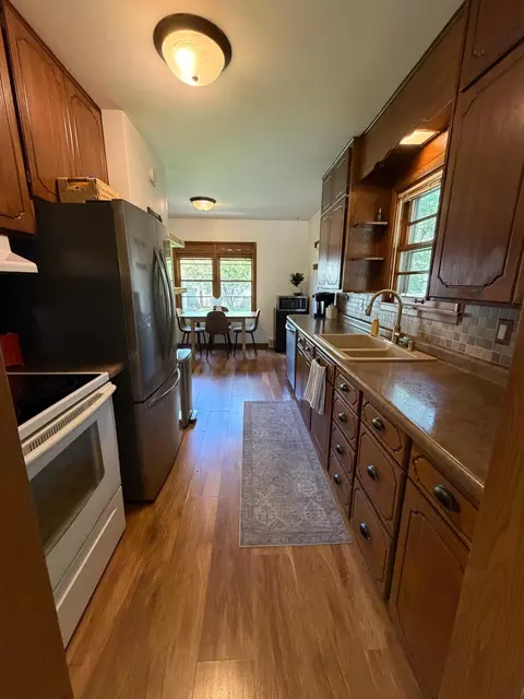 Kitchen - 117 26th Ave N, Saint Cloud, MN 56303 photo 4 of 4