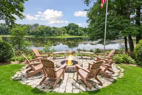 17803 Maple Hill Rd, Wayzata, MN 55391
