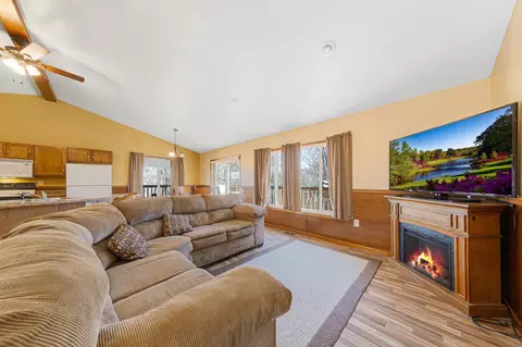 Living - 23493 Echo Ave, Faribault, MN 55021 photo 1 of 5