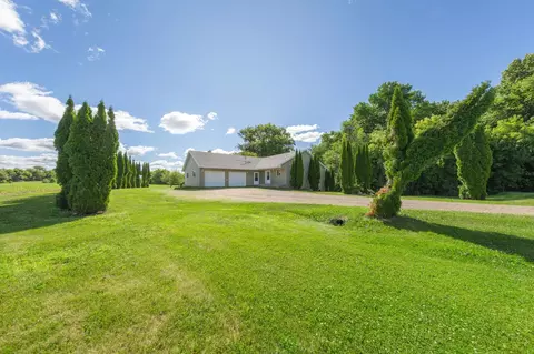 Exterior - 23493 Echo Ave, Faribault, MN 55021 photo 3 of 11