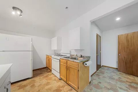 Kitchen - 23493 Echo Ave, Faribault, MN 55021 photo 6 of 8