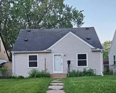 5825 45th Ave S, Minneapolis, MN 55417