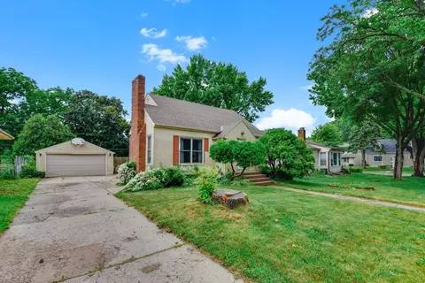 1313 Birmingham St, Saint Paul, MN 55106