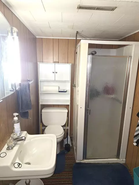 Bath - 326 Madison Ave, Neche, ND 58265 photo 1 of 1