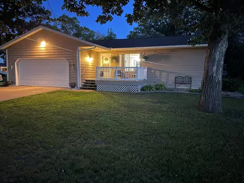901 22nd Ave SW, Austin, MN 55912