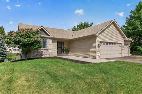 515 10th Ave NE, Lonsdale, MN 55046