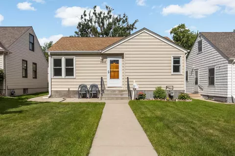 2840 Kentucky Ave S, Saint Louis Park, MN 55426