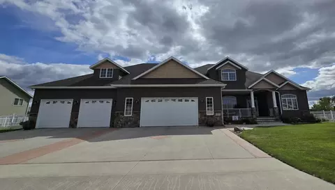 1007 6 Ave NE, Dilworth, MN 56529