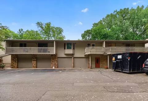 72 Garden Dr, Burnsville, MN 55337