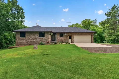 18604 Flamingo St NW, Cedar, MN 55011