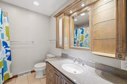 Bath - 1451 Brookshire Ct, New Brighton, MN 55112 photo 5 of 5