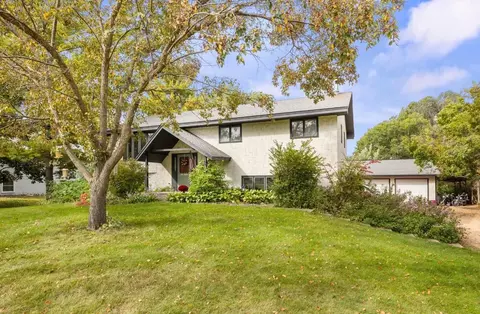 5934 Main St W, Maple Plain, MN 55359