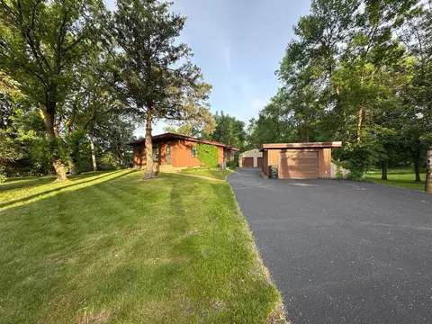 1402 N Mckay Ave NE, Alexandria, MN 56308