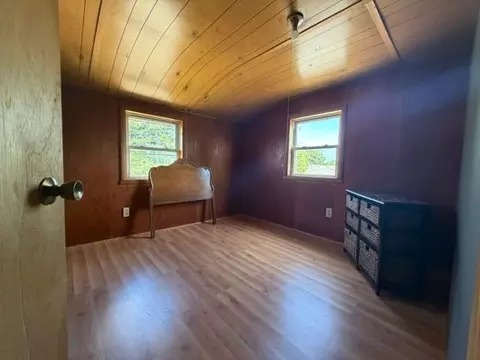 Bedroom - 355 W Harvey St, Ely, MN 55731 photo 2 of 3