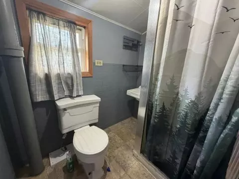 Bath - 355 W Harvey St, Ely, MN 55731 photo 1 of 1