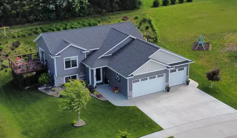 1013 Eagle Vista Ln, Lake City, MN 55041